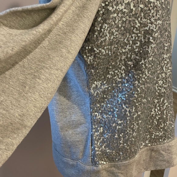 NWOT Chicos Sequined Sweatshirt - Picture 4 of 5